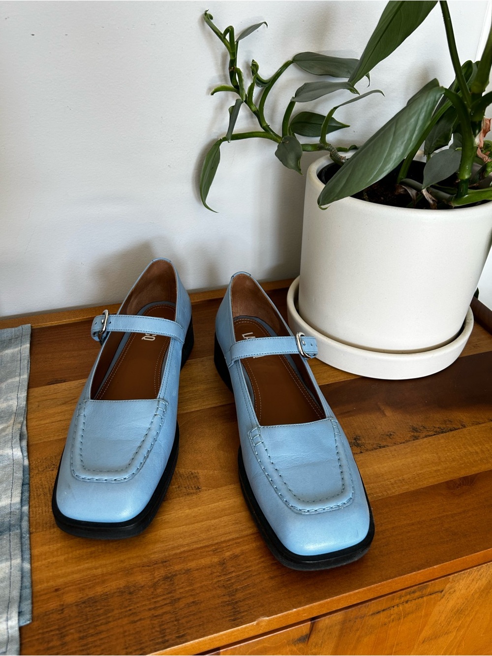 Labucq Norman Mary Jane, Robin Blue, size 39